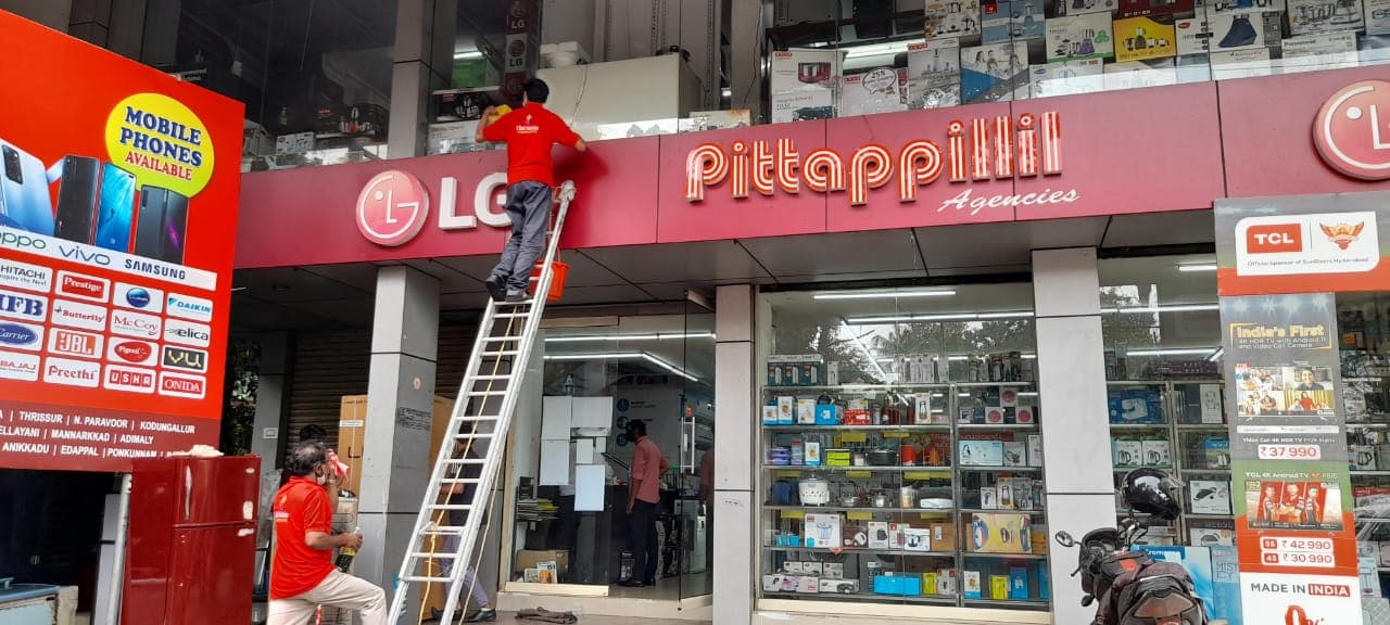 Commercial cleaning work by One End Solution in Kerala