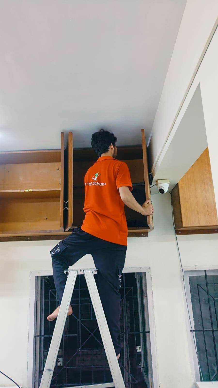 Residential cleaning work by One End Solution in Kerala