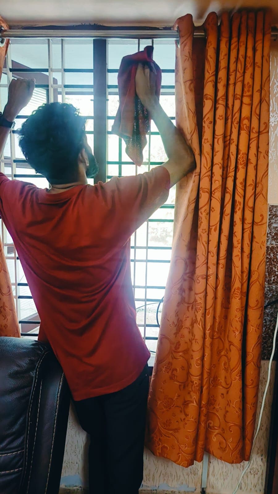 Residential cleaning work by One End Solution in Kerala